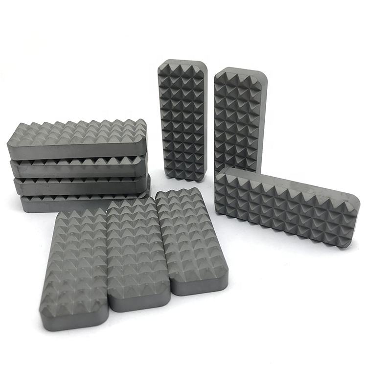 Tungsten carbide jaw gripper insert